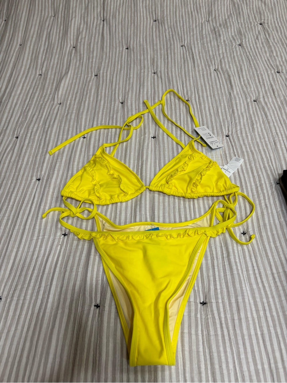 CUPSHE Yellow Ruffle Triangle Bikini Set